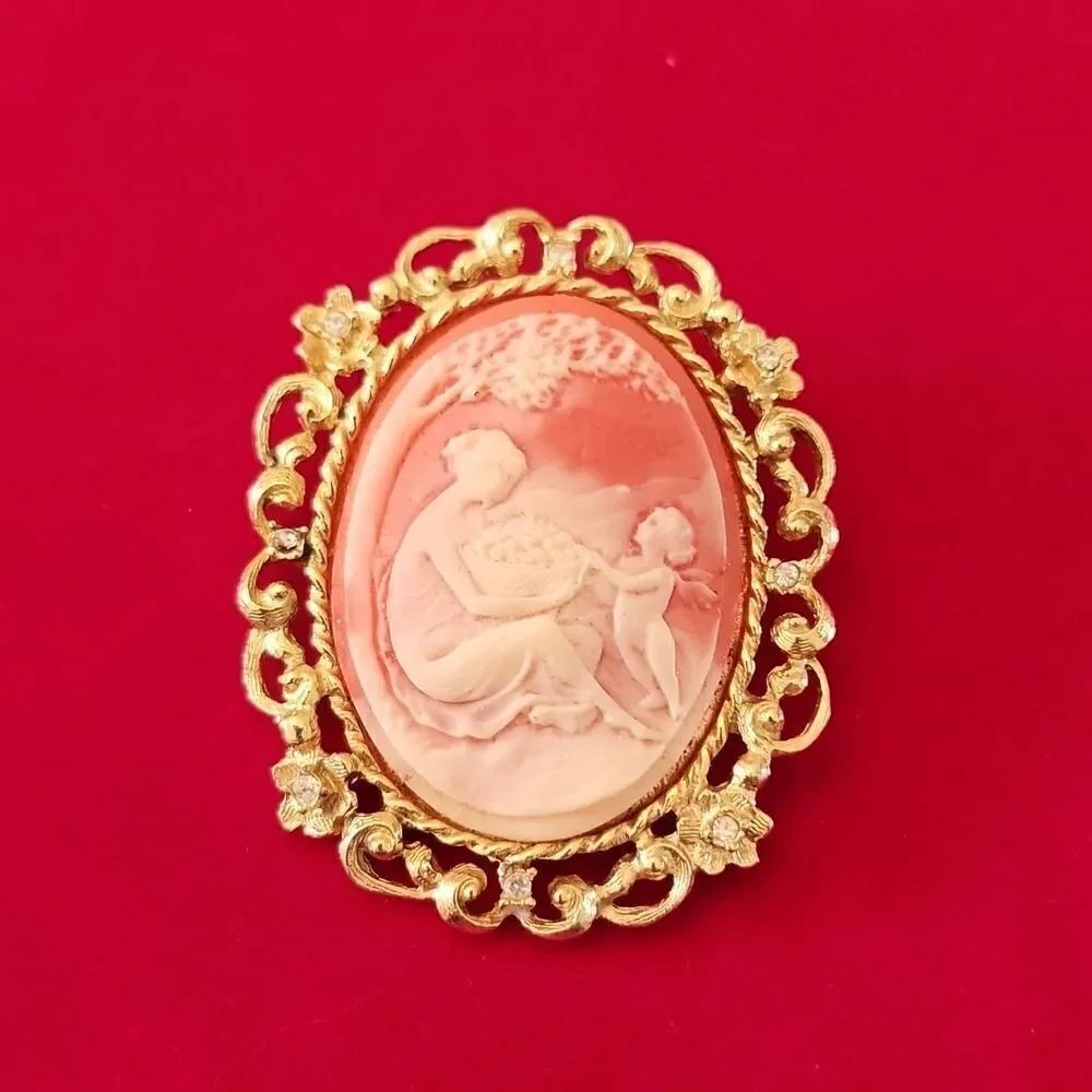 Vintage Victorian Gold Plated Revival Lady with Child Brooch Pin Pendant